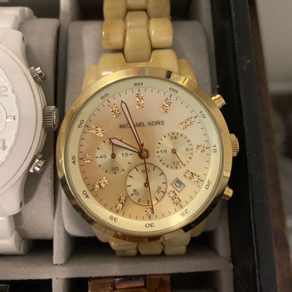 Michael Kors horn watch
